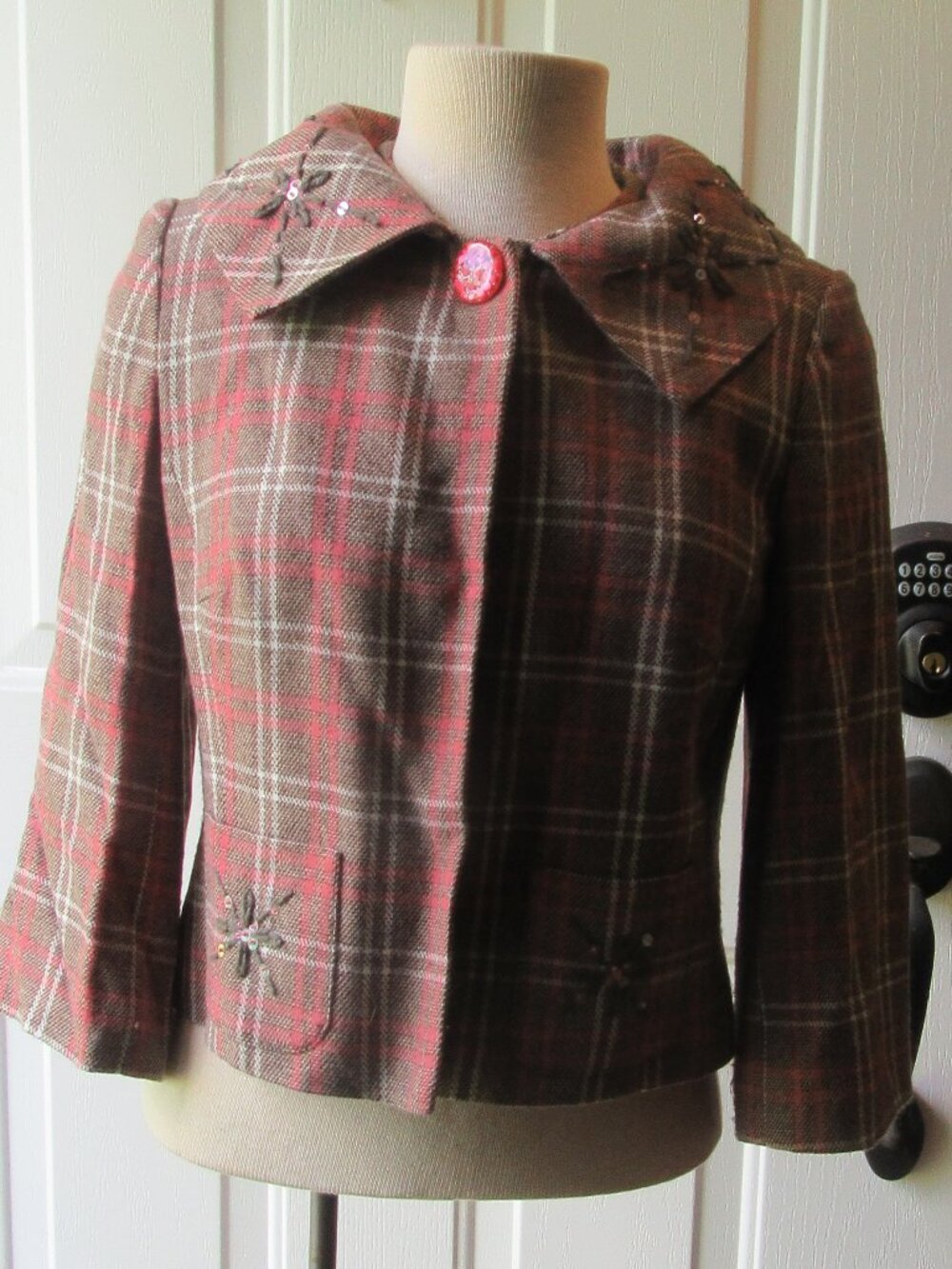 VIntage Bernardo Plaid Cropped Jacket Brown & Pink w. sequins & embroidery sz 6